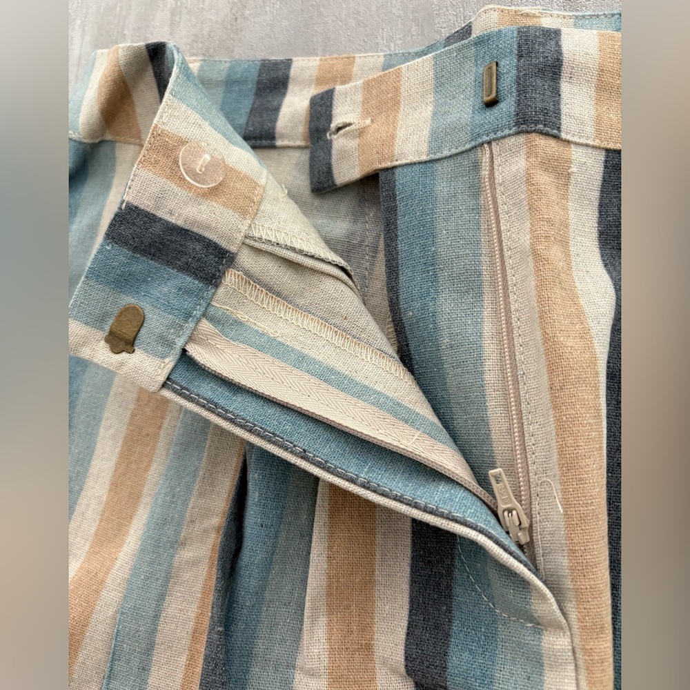 NWT! Knot Sisters Stripe Short - Picture 4 of 8